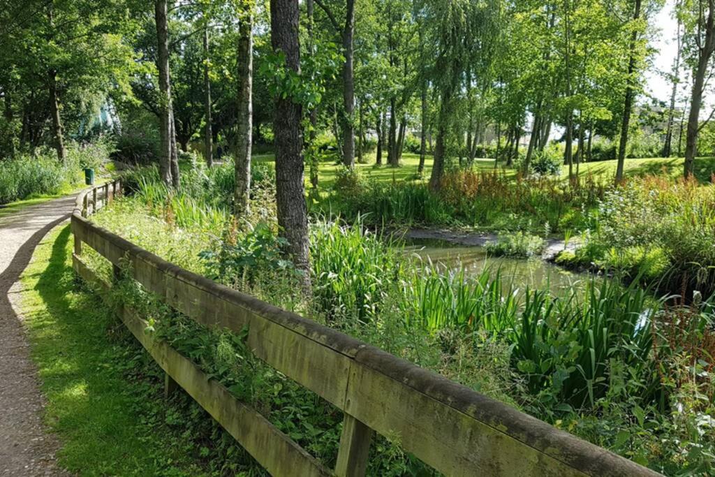 Gemuetliche Haushaelfte Mit Garten Und Terrasse Flensburg Bagian luar foto