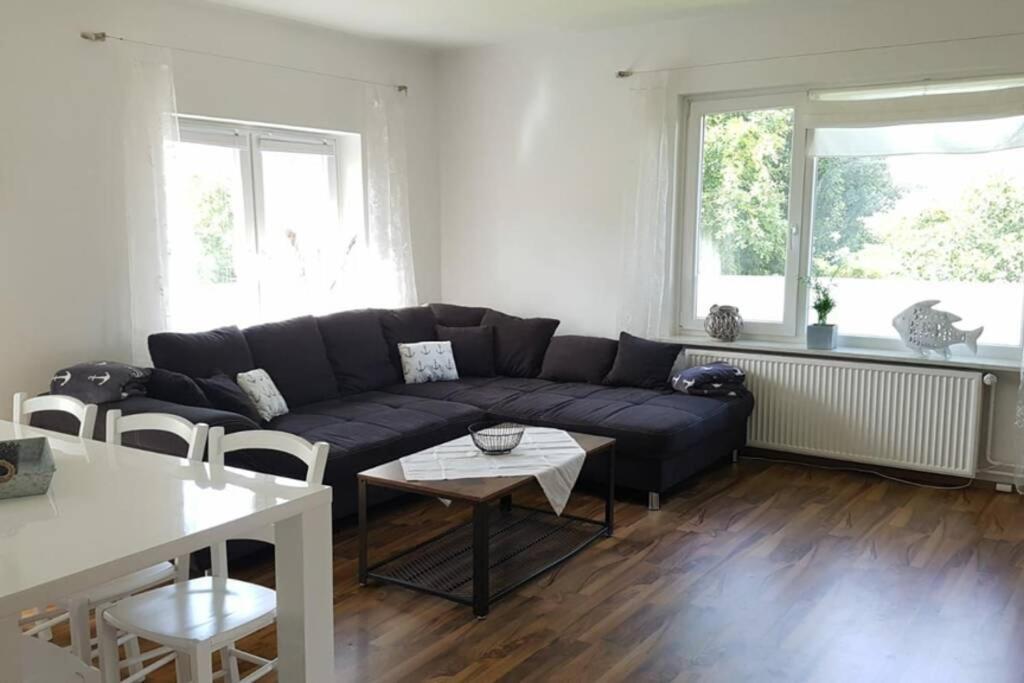 Gemuetliche Haushaelfte Mit Garten Und Terrasse Flensburg Bagian luar foto