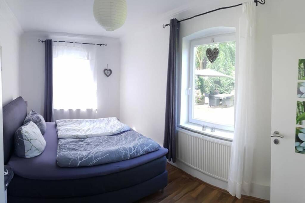 Gemuetliche Haushaelfte Mit Garten Und Terrasse Flensburg Bagian luar foto